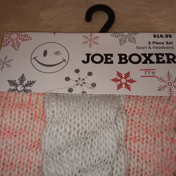 Joe Boxer scarf and headband set - Picture 2 of 4